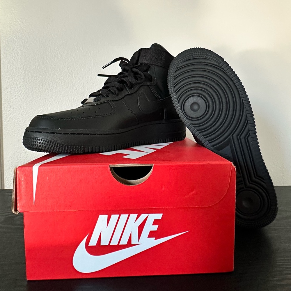 Nike Air Force 1 High Black Size 8.5